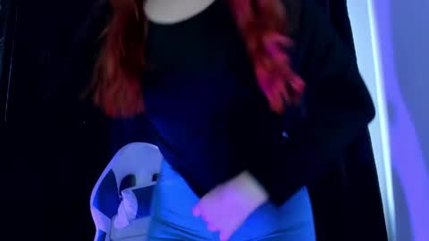 Cami online show from April 30, 2026, 7:09 pm
