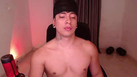saenz_hotx online show from December 23, 2024, 2:24 am