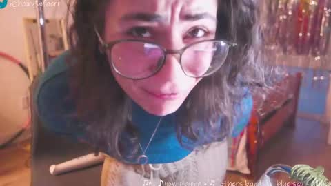 Snapshot of safaeri chatting on December 10, 2024, 9:22 pm Safa online show from December 10, 2024, 9:22 pm