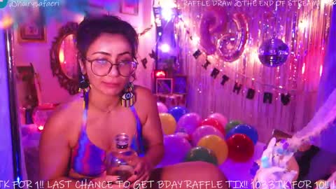 Snapshot of safaeri chatting on October 30, 2025, 9:04 pm Safa online show from October 30, 2025, 9:04 pm