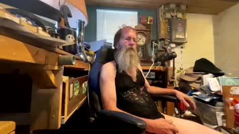 Snapshot of safety_fist chatting on January 7, 2025, 8:52 pm safety_fist online show from January 7, 2025, 8:52 pm