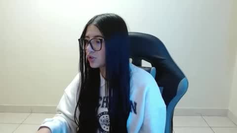 Snapshot of sahaliefox_ chatting on June 10, 2026, 7:02 pm Sahaliefox online show from June 10, 2026, 7:02 pm