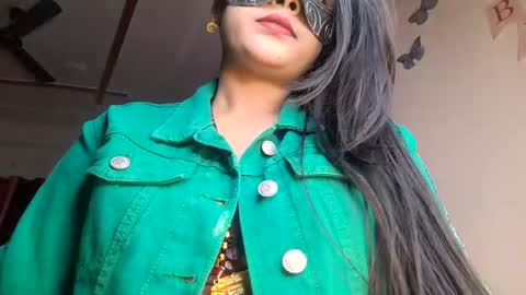 Snapshot of sahani2208 chatting on December 5, 2024, 7:27 am Queen Archana online show from December 5, 2024, 7:27 am