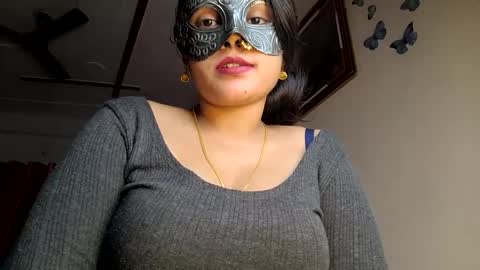 Snapshot of sahani2208 chatting on December 8, 2024, 7:00 pm Queen Archana online show from December 8, 2024, 7:00 pm