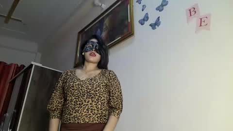 Snapshot of sahani2208 chatting on January 8, 2025, 5:15 pm Queen Archana online show from January 8, 2025, 5:15 pm