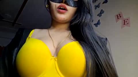 Snapshot of sahani2208 chatting on February 4, 2025, 12:11 pm Queen Archana online show from February 4, 2025, 12:11 pm