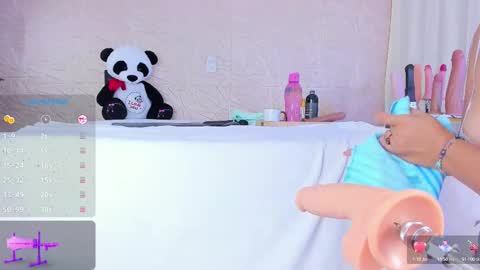 Danella online show from February 12, 2025, 1:59 pm