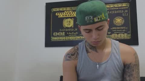 Snapshot of sahara_n_thiago chatting on September 18, 2025, 11:01 am Sahara y Thiago online show from September 18, 2025, 11:01 am