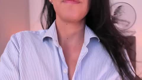 Sahara Garcia online show from October 14, 2025, 6:42 pm