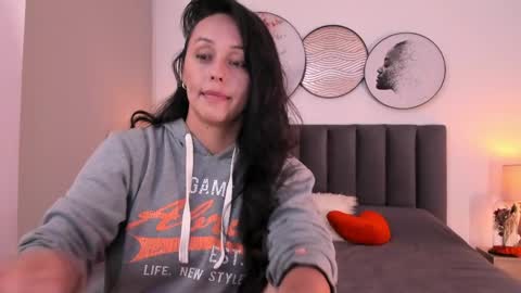 Sahara Garcia online show from April 22, 2026, 10:44 pm