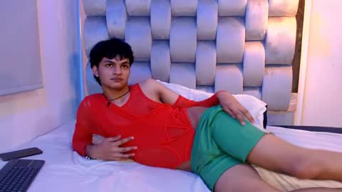 Snapshot of sahircharm chatting on May 5, 2026, 12:40 am sahircharm online show from May 5, 2026, 12:40 am