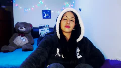 Snapshot of sahotlove1 chatting on November 19, 2025, 2:00 am Karina online show from November 19, 2025, 2:00 am