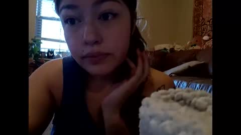 sailorgurl1993 online show from November 12, 2025, 3:23 pm