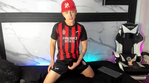 Snapshot of saimonvela chatting on November 7, 2025, 6:13 am Juan online show from November 7, 2025, 6:13 am