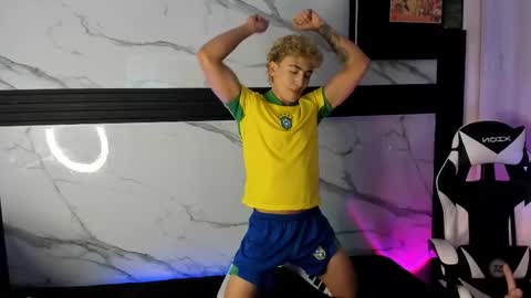 Snapshot of saimonvela chatting on November 16, 2025, 6:41 am Juan online show from November 16, 2025, 6:41 am