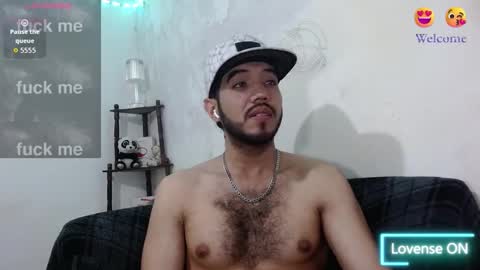 Saint Castle online show from February 2, 2026, 9:35 pm