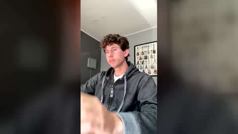 saint_nott online show from April 26, 2026, 4:37 pm