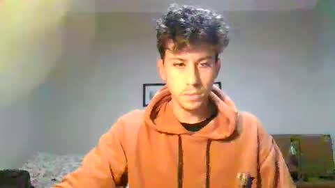 Snapshot of saint_nott chatting on May 21, 2026, 10:28 pm saint_nott online show from May 21, 2026, 10:28 pm