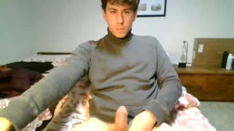 Snapshot of saint_nott chatting on July 8, 2026, 5:17 pm saint_nott online show from July 8, 2026, 5:17 pm