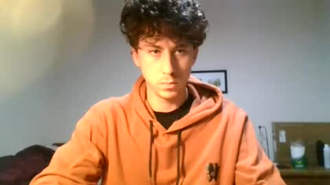 Snapshot of saint_nott chatting on July 22, 2026, 9:50 pm saint_nott online show from July 22, 2026, 9:50 pm