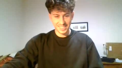 Snapshot of saint_nott chatting on August 6, 2026, 11:39 pm saint_nott online show from August 6, 2026, 11:39 pm