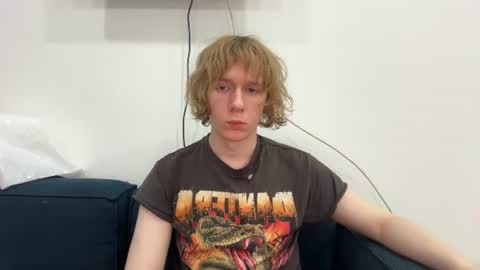 Snapshot of saintfawn chatting on July 27, 2026, 9:44 pm saintfawn online show from July 27, 2026, 9:44 pm