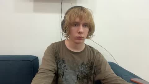 Snapshot of saintfawn chatting on August 3, 2026, 4:33 pm saintfawn online show from August 3, 2026, 4:33 pm