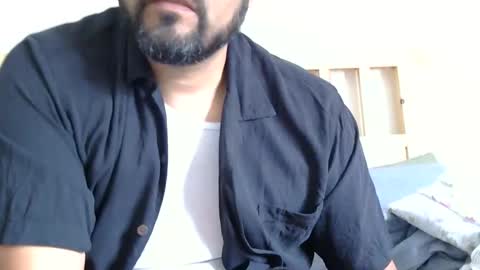 sal cumplaciente online show from April 24, 2026, 5:48 pm