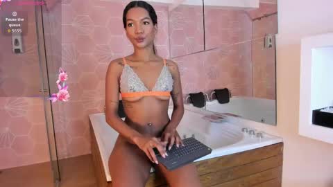 salem_smith_ online show from April 24, 2026, 11:34 am