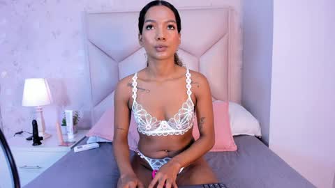salem_smith_ online show from May 2, 2026, 11:37 am
