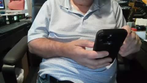 Snapshot of salemor2027 chatting on July 26, 2026, 4:25 pm salemor2027 online show from July 26, 2026, 4:25 pm