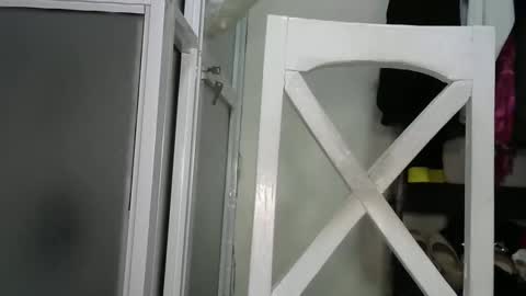 Snapshot of sally_beauty2023 chatting on December 20, 2025, 11:39 am sally_beauty2023 online show from December 20, 2025, 11:39 am