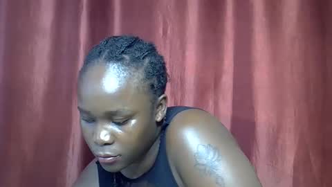sally_bee1 online show from April 28, 2026, 3:22 am