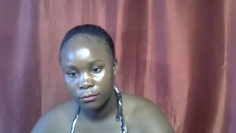 sally_bee1 online show from May 1, 2026, 8:19 am