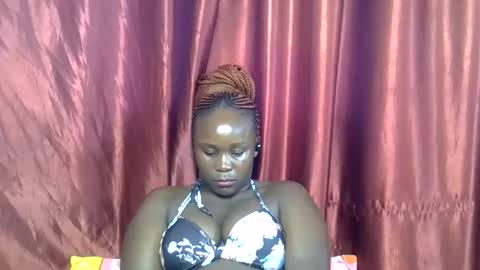 Snapshot of sally_bee1 chatting on June 7, 2026, 8:18 am sally_bee1 online show from June 7, 2026, 8:18 am