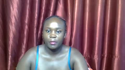 Snapshot of sally_bee1 chatting on June 8, 2026, 3:18 am sally_bee1 online show from June 8, 2026, 3:18 am