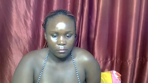 Snapshot of sally_bee1 chatting on June 25, 2026, 5:12 am sally_bee1 online show from June 25, 2026, 5:12 am