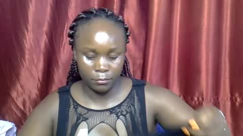 Snapshot of sally_bee1 chatting on July 11, 2026, 6:05 am sally_bee1 online show from July 11, 2026, 6:05 am