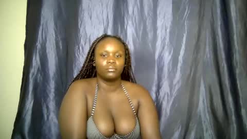 Snapshot of sally_bee1 chatting on July 27, 2026, 7:59 am sally_bee1 online show from July 27, 2026, 7:59 am