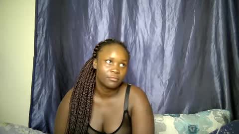 Snapshot of sally_bee1 chatting on July 28, 2026, 3:21 pm sally_bee1 online show from July 28, 2026, 3:21 pm