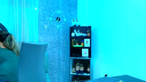 Snapshot of sally_ricci chatting on September 17, 2025, 11:34 am sally_ricci online show from September 17, 2025, 11:34 am