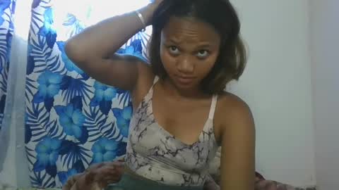 Snapshot of sallywett chatting on February 24, 2025, 12:05 pm SallyWett online show from February 24, 2025, 12:05 pm