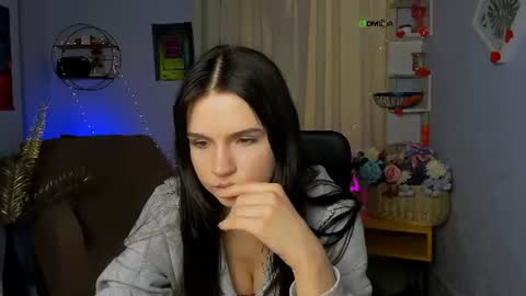 Snapshot of salma_velvet chatting on June 15, 2026, 12:18 pm Salma online show from June 15, 2026, 12:18 pm