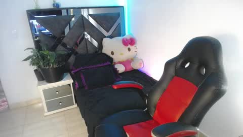 Snapshot of salo_hot01 chatting on February 21, 2025, 3:23 am SALO HOT online show from February 21, 2025, 3:23 am