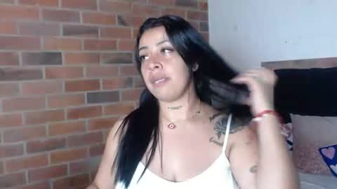 Snapshot of salome__hills chatting on June 30, 2026, 9:05 pm online show from June 30, 2026, 9:05 pm