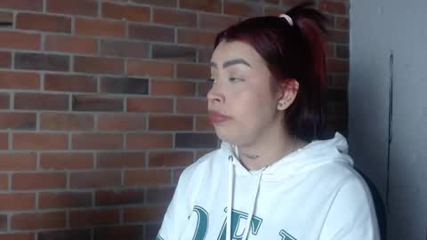 Snapshot of salome__palmer chatting on March 8, 2025, 1:17 am online show from March 8, 2025, 1:17 am