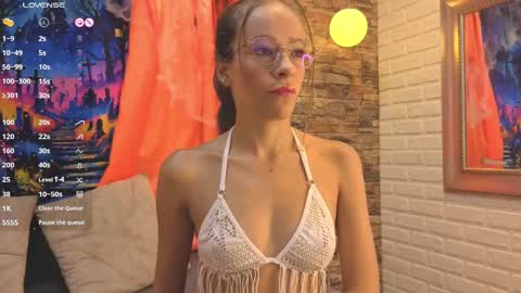 Snapshot of salome_cruxx chatting on October 5, 2025, 11:41 am salome_cruxx online show from October 5, 2025, 11:41 am