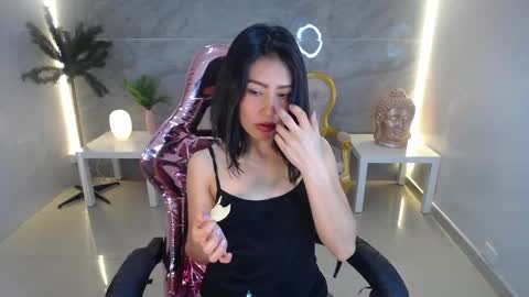 Snapshot of salome_stockman_sub chatting on February 20, 2025, 8:14 pm Salome online show from February 20, 2025, 8:14 pm