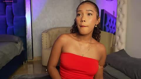 Salome online show from May 1, 2026, 12:43 pm