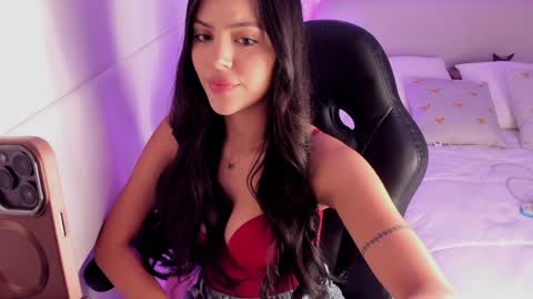 Snapshot of salomee_11 chatting on January 19, 2025, 1:00 am salo online show from January 19, 2025, 1:00 am
